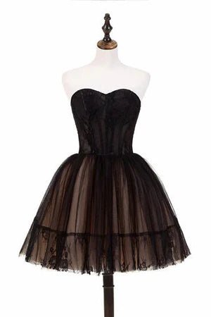 Black A line Strapless Tulle Homecoming Dress