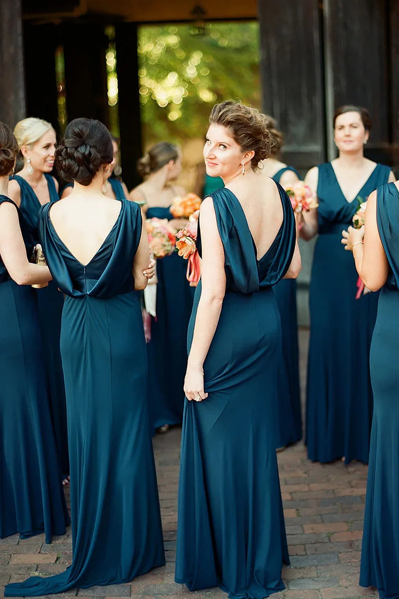 Peacock Blue Mermaid V-Neck Long Bridesmaid Dress