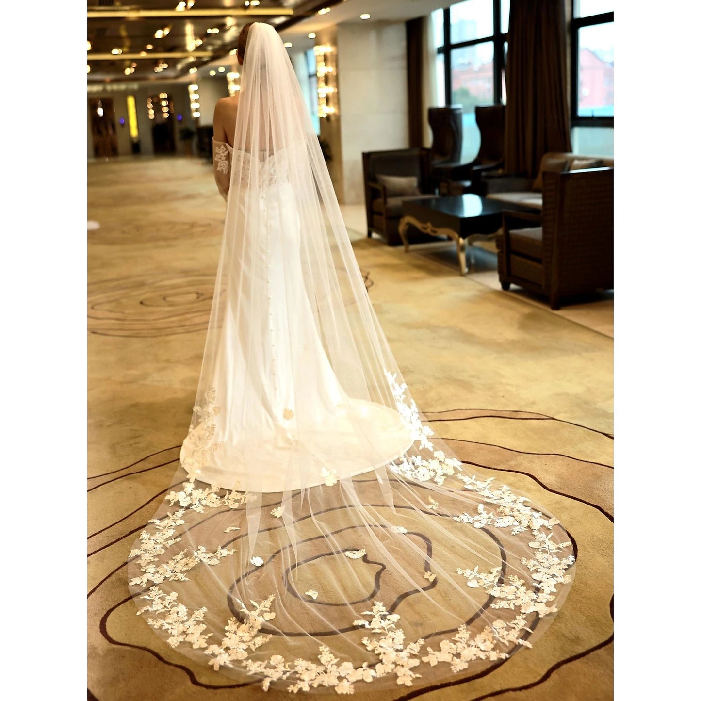 One-tier Wedding Veil / Cathedral Veils with Embroidery 118.11 in (300cm) POLY / Tulle