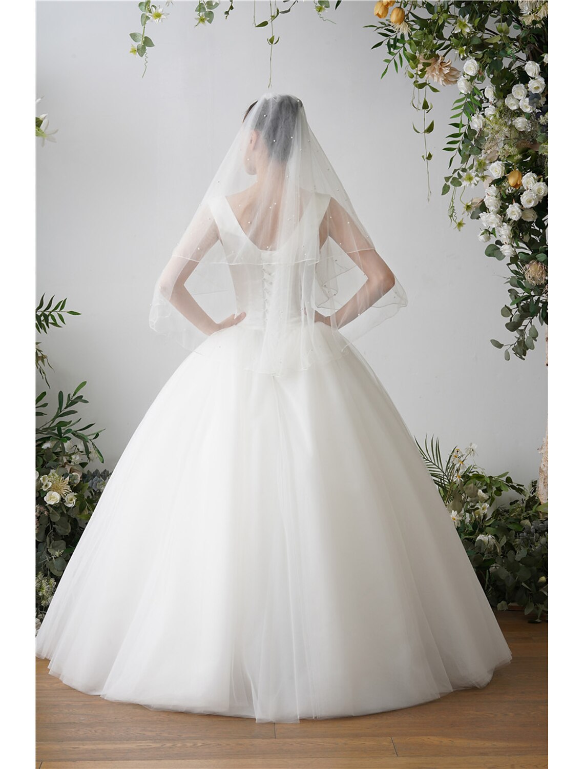 Two-tier Wedding Veil with Faux Pearl 84.65 in (215cm) Tulle