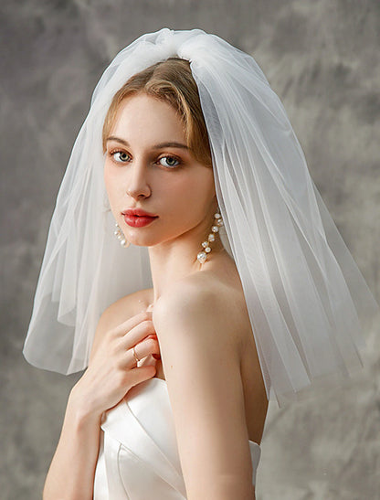 Two-tier Wedding Veil Shoulder Veils with Tier / Pure Color Tulle