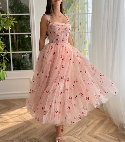 A-line Cherry Lace Appliques Prom Dresses for Women Tulle Wedding Dress lovely Long Skirt