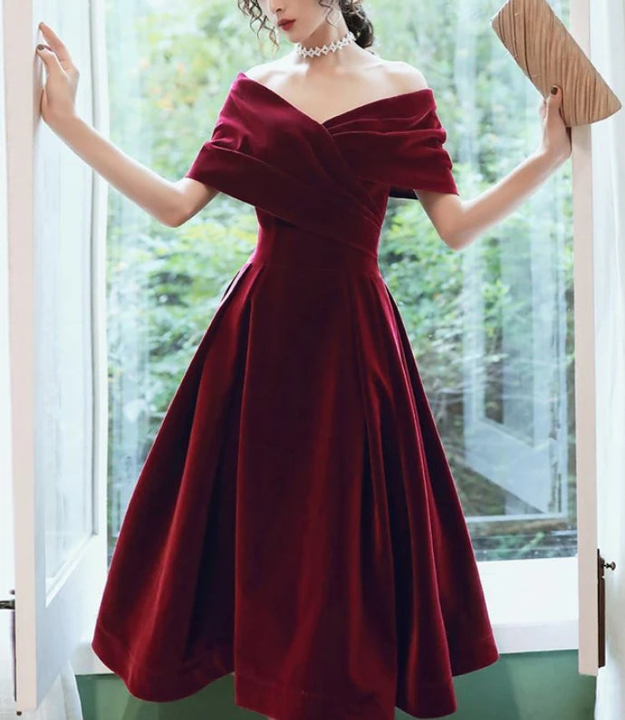 A-Line Wine Red Velvet Tea Length Homecoming Dress Strapless Party Dresses