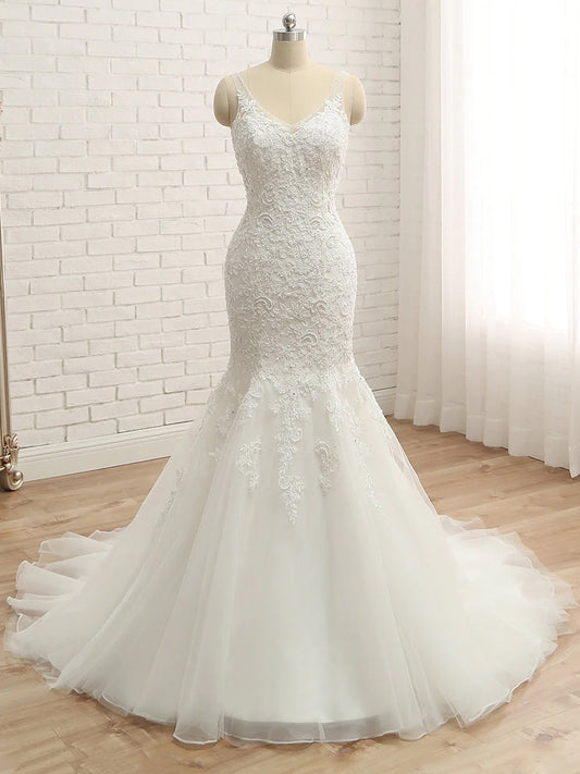 Trumpet/Mermaid V-Neck Sleeveless Applique With Beading Tulle Court Train Wedding Dresses