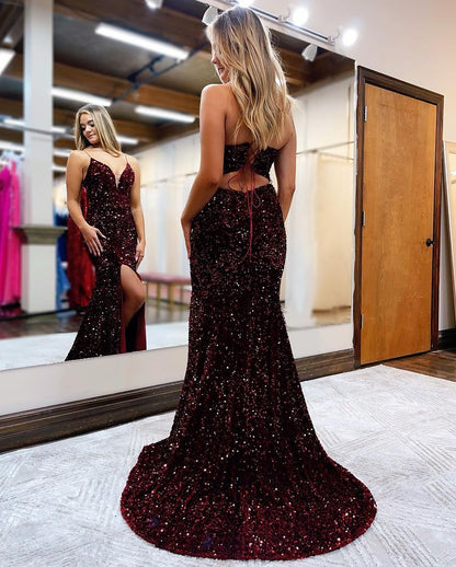 Stunning Mermaid V Neck Black Prom Dresses with Slit