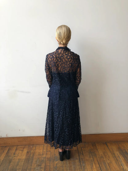 Navy Blue Mother Of The Bride 2 Piece Dress Lace With Rhinestone Buttons Modern