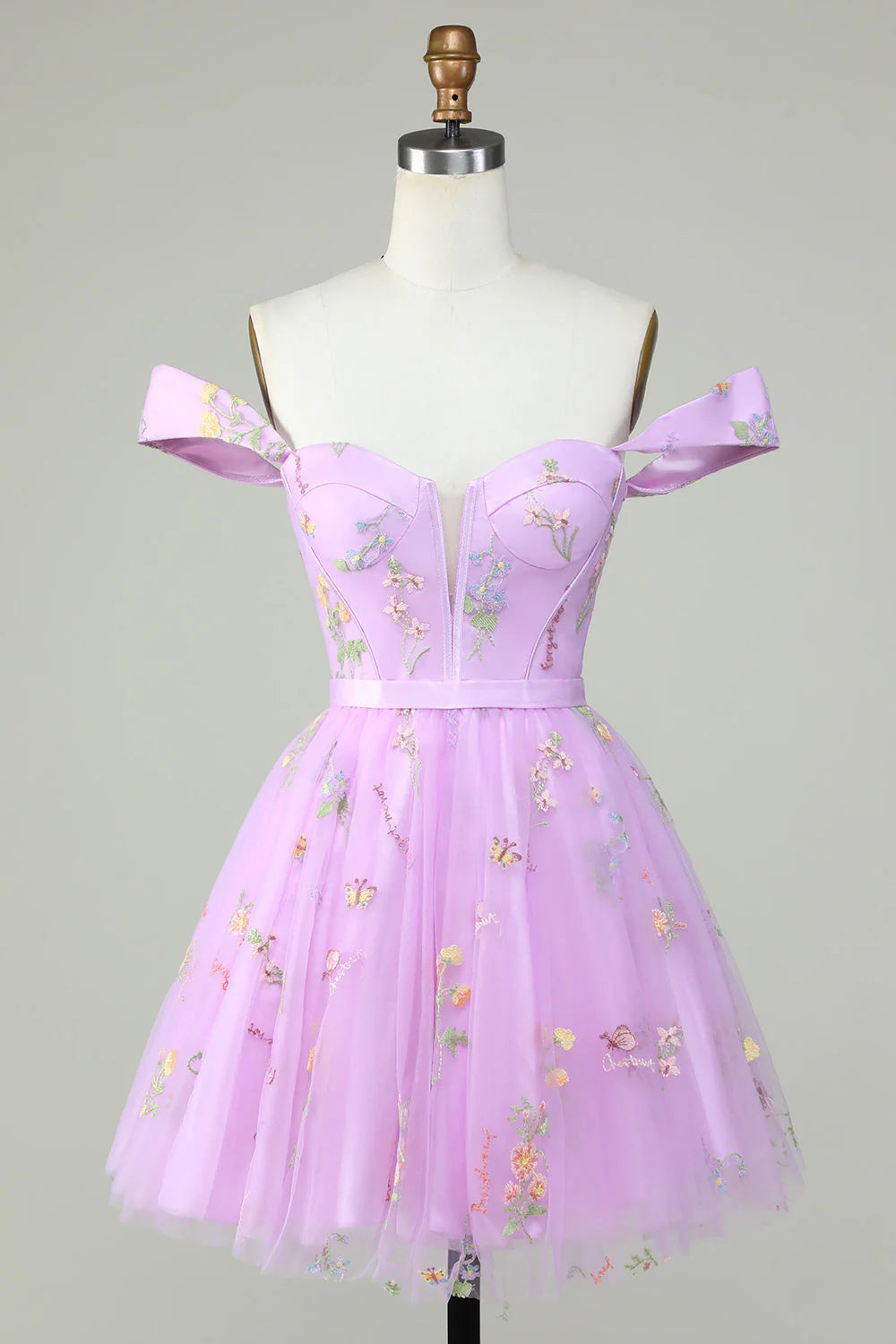 A Line Sweetheart Homecoming Dress with Embroidery