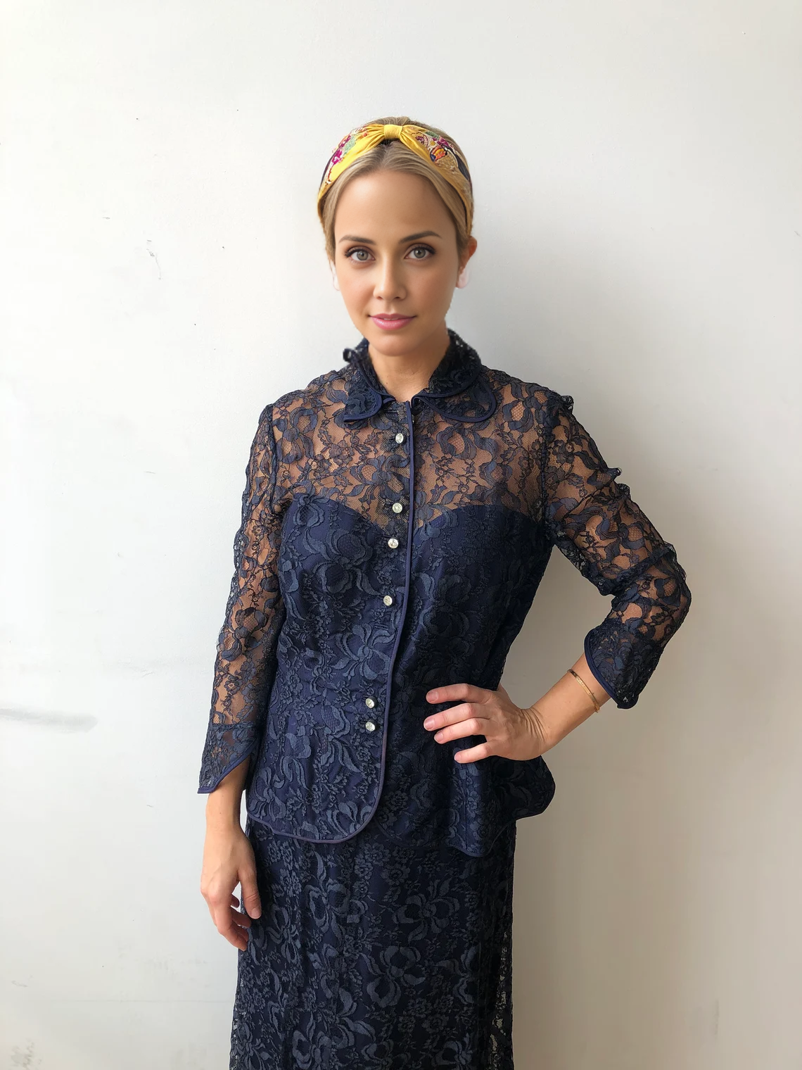 Navy Blue Mother Of The Bride 2 Piece Dress Lace With Rhinestone Buttons Modern