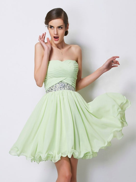 A-Line/Princess Sweetheart Sleeveless Short Beading Chiffon Homecoming Dresses