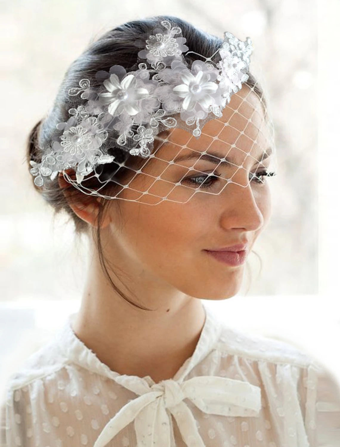 Flower Style / Pearls Wedding Veil / Birdcage Veils with Faux Pearl / Appliques Tulle