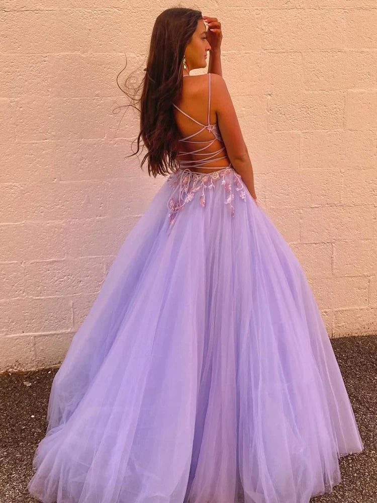 Cute A Line V Neck Lavender Tulle Long Prom Dresses with Appliques