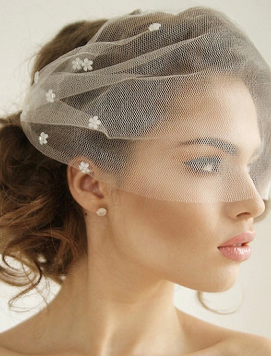 Vintage Style / Classic Style Wedding Veil with Pure Color / Crystals / Rhinestones Tulle / Birdcage