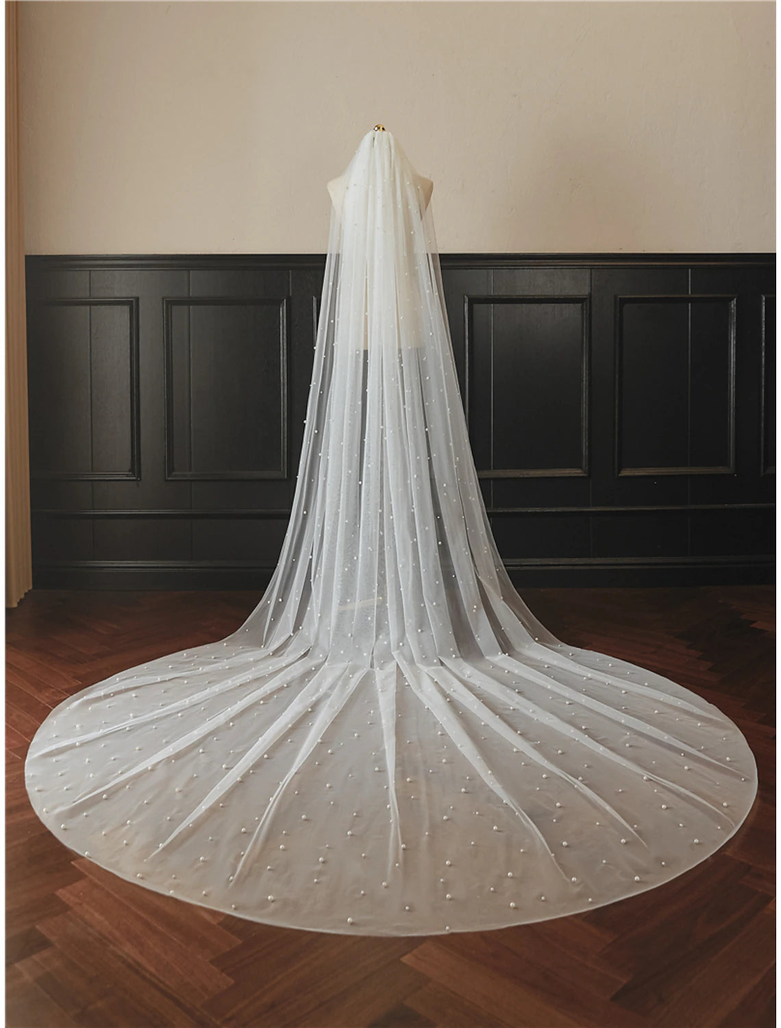 One-tier Pearls Wedding Veil Cathedral Veils