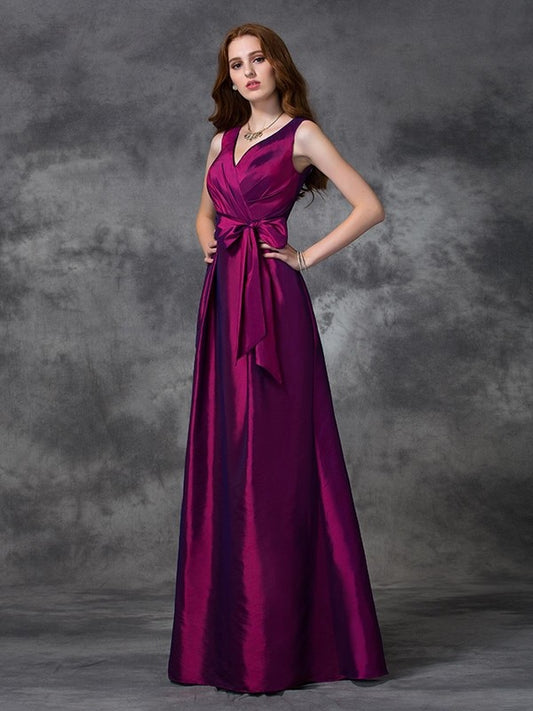 A-line/Princess V-neck Sash/Ribbon/Belt Sleeveless Long Taffeta Bridesmaid Dresses