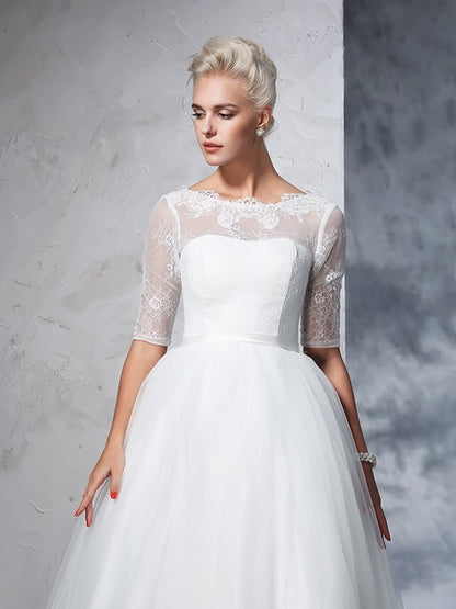 Ball Gown Bateau Lace 1/2 Sleeves Long Net Wedding Dresses