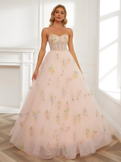 Ball Gown Sweetheart Embroidery Tulle Long Prom Dresses With Detachable Shawl