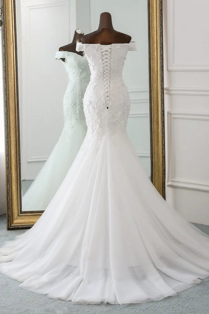 Elegant Off-the-Shoulder Mermaid Long Wedding Gown With Lace Appliques