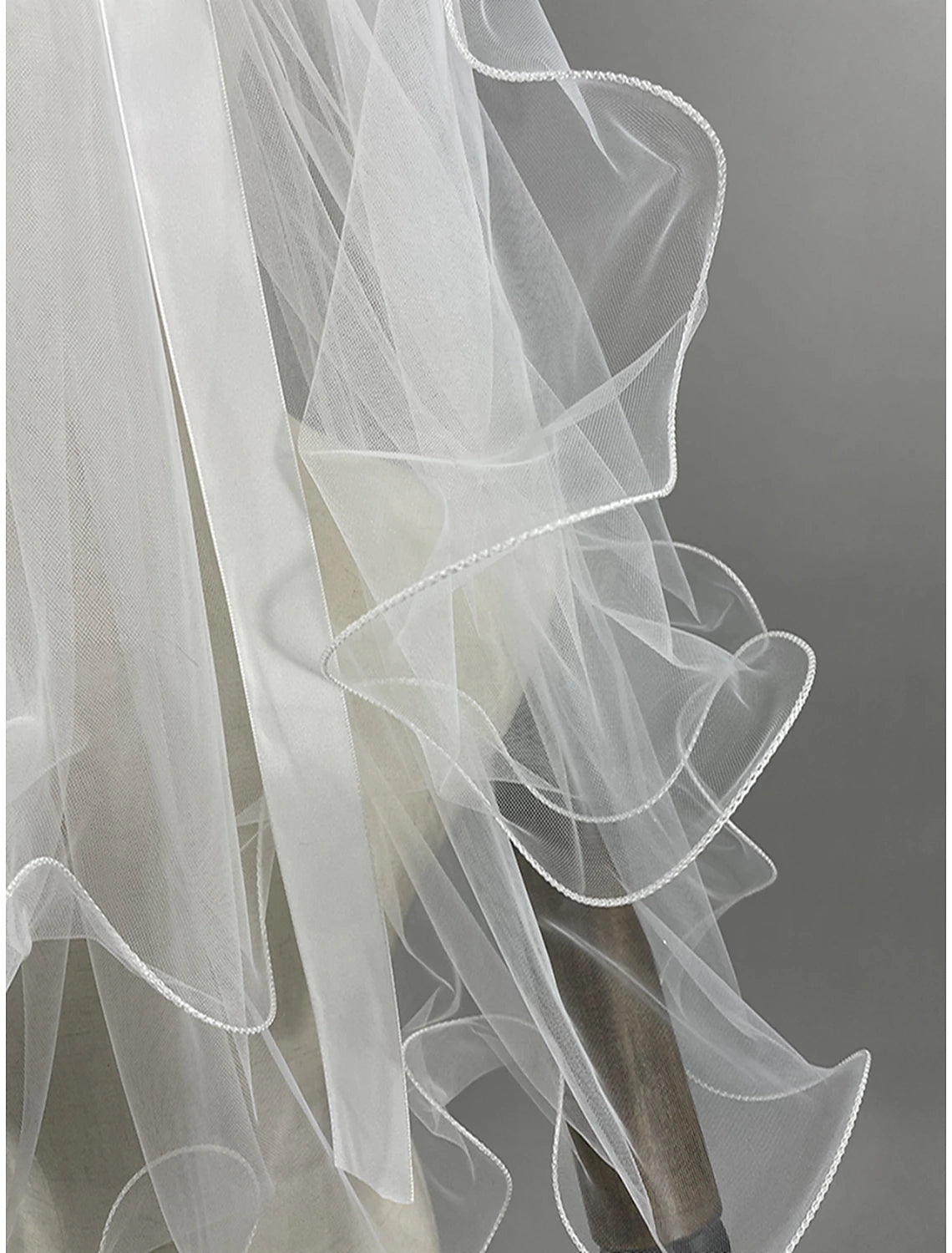 Two-tier Sweet Wedding Veil Elbow Veils with Satin Bow