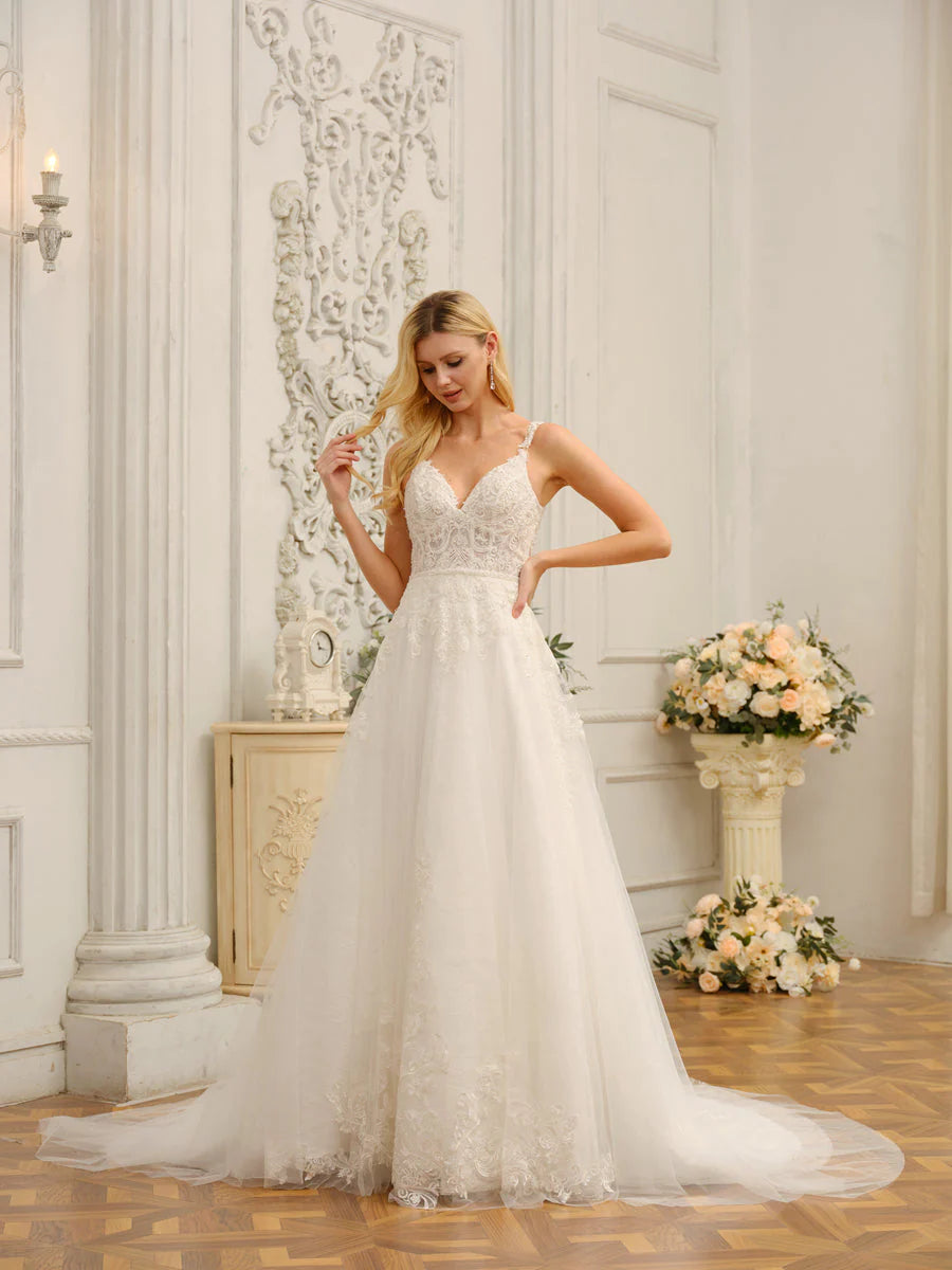 Spaghetti Straps V-Neck Sleeveless Long Wedding Dresses With Appliques