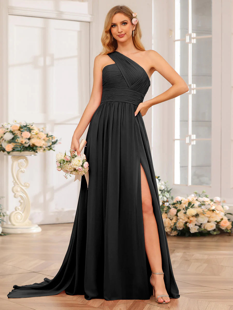 A-Line/Princess One-Shoulder Long Wedding Party Dresses With Watteau Train