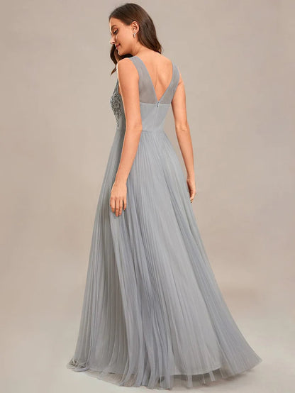 Exquisite Applique Embroidery Bodice Sleeveless A-Line Tulle Evening Dress