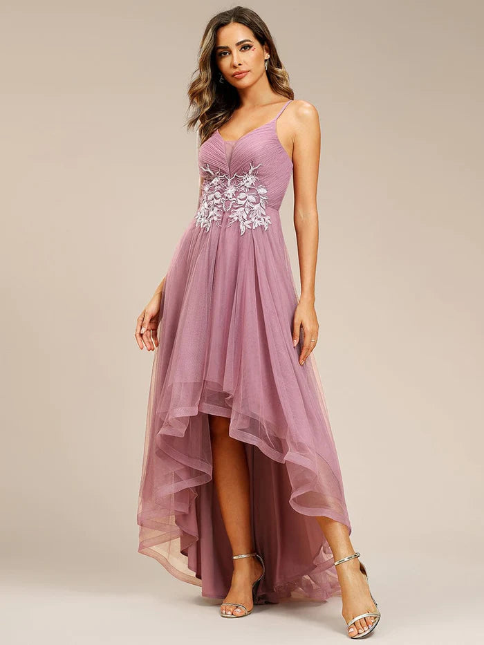 Chic and Stylish Sleeveless Prom Dress with High-Low Hemline