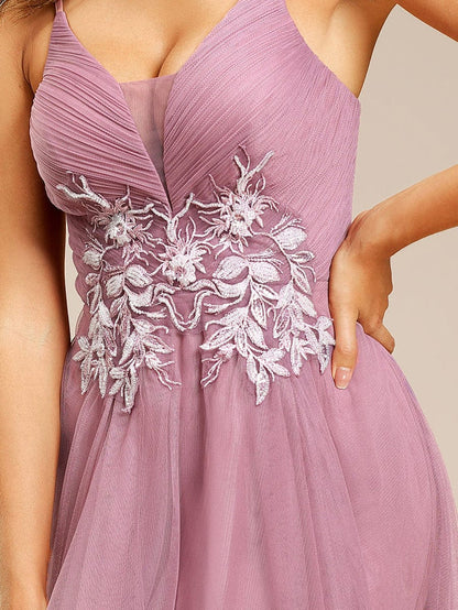 Chic and Stylish Sleeveless Prom Dress with High-Low Hemline