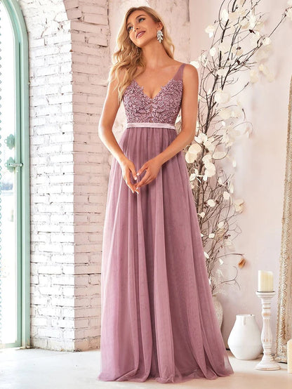 Women's A-Line V-Neck Floral Lace Appliques Bridesmaid Dress