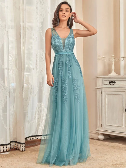 Elegant Sleeveless Applique Flowy Tulle Evening Dress