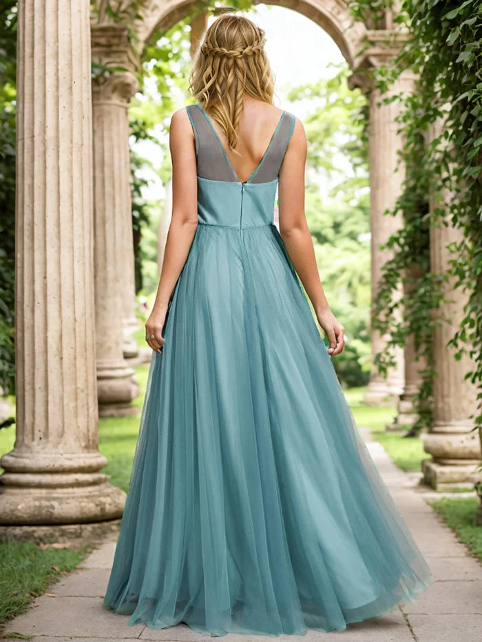 Elegant V-Neck Applique Maxi Bridesmaid Dress