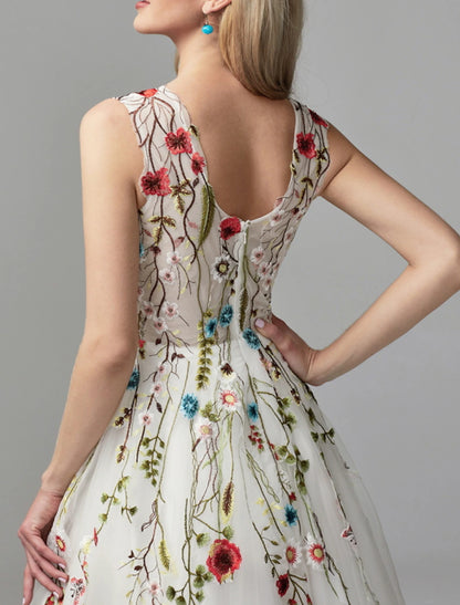 A-Line Prom Dresses Floral Dress Party Wear Wedding Guest Tea Length Sleeveless V Neck Lace with Embroidery Appliques