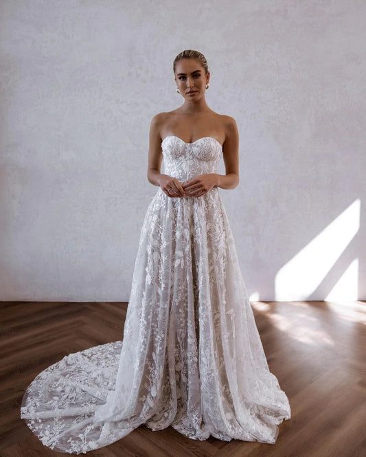 Fairy A Line Sweetheart Lace Wedding Dresses with Appliques