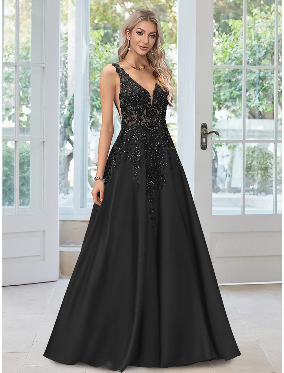 A-Line Evening Gown Black Dress Formal Floor Length Sleeveless V Neck
