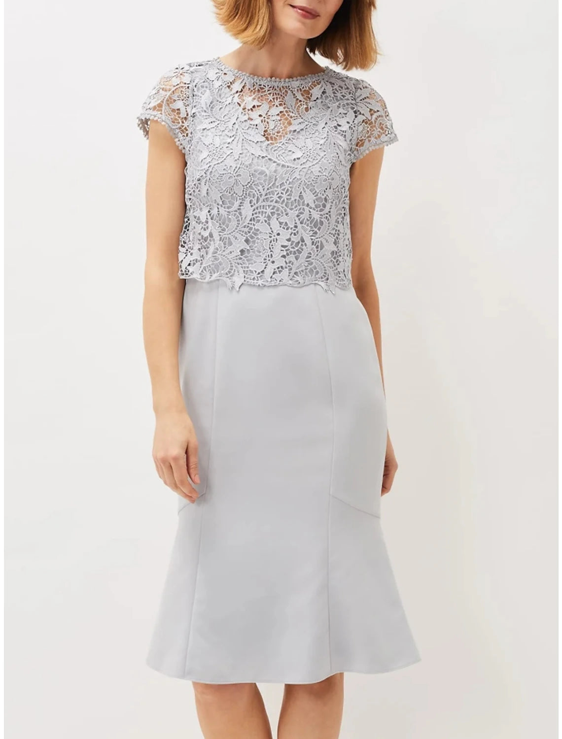 A-Line Mother of the Bride Dress Wedding Guest Elegant Petite Jewel Neck Knee Length Chiffon 3/4 Length Sleeve with Lace Ruching Solid Color