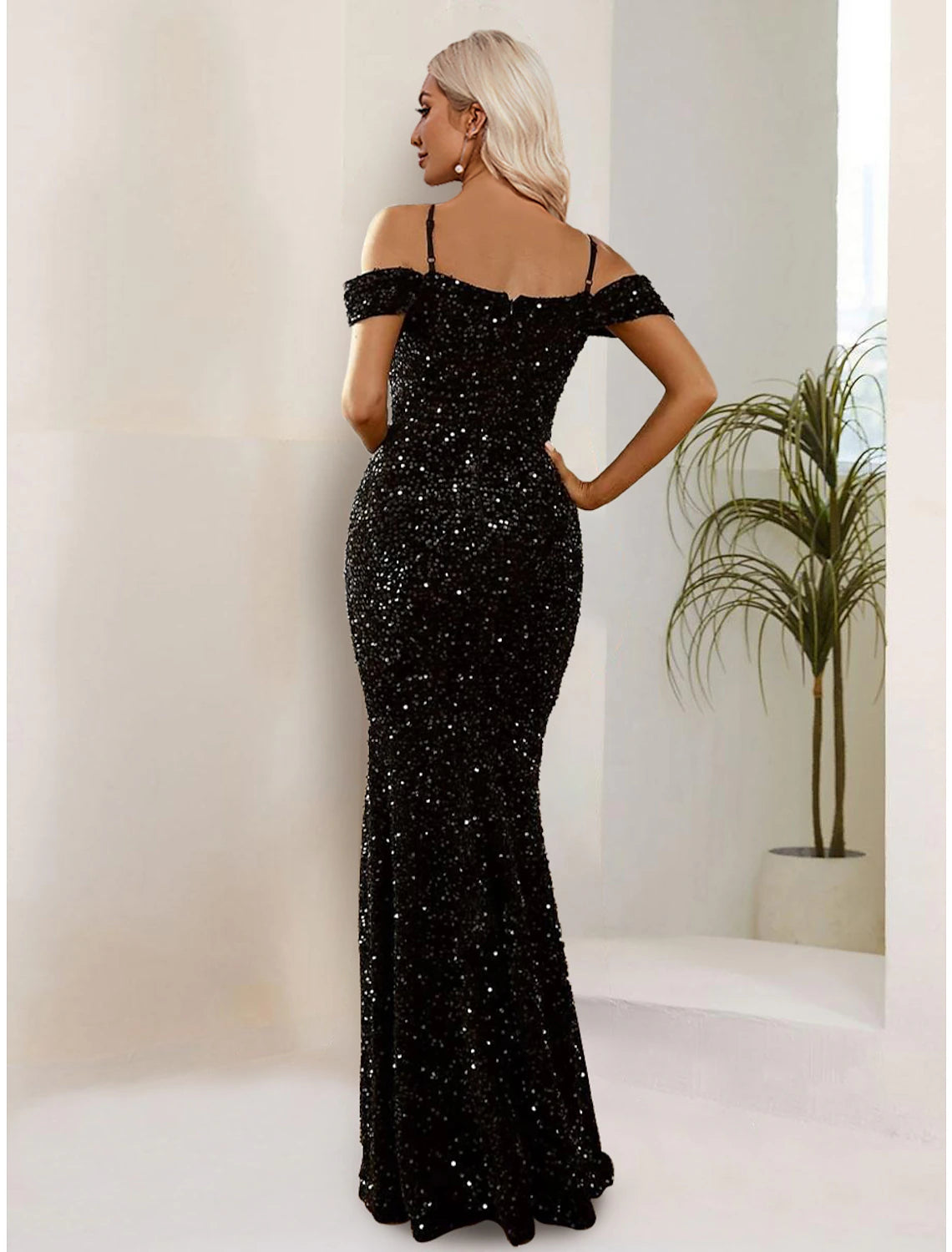 Mermaid / Trumpet Evening Gown Sparkle & Shine Dress Formal Black Tie Floor Length Short Sleeve Spaghetti Strap Sequined with Sequin