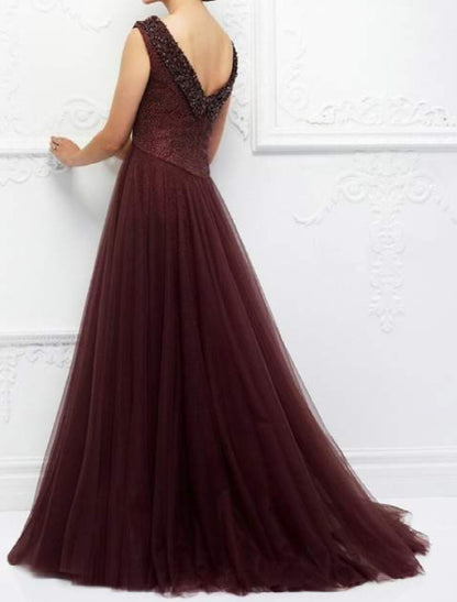 A-Line Mother of the Bride Dress Elegant Jewel Neck Floor Length Lace Sleeveless with Pleats