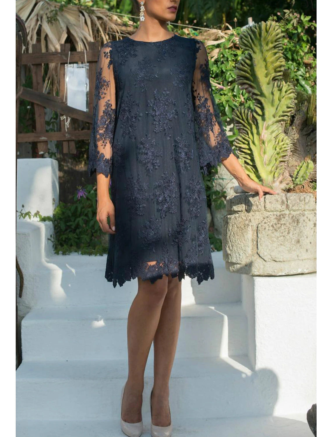 Sheath / Column Mother of the Bride Dress Fall Wedding Guest Elegant Jewel Neck Short / Mini Lace Tulle 3/4 Length Sleeve with Appliques
