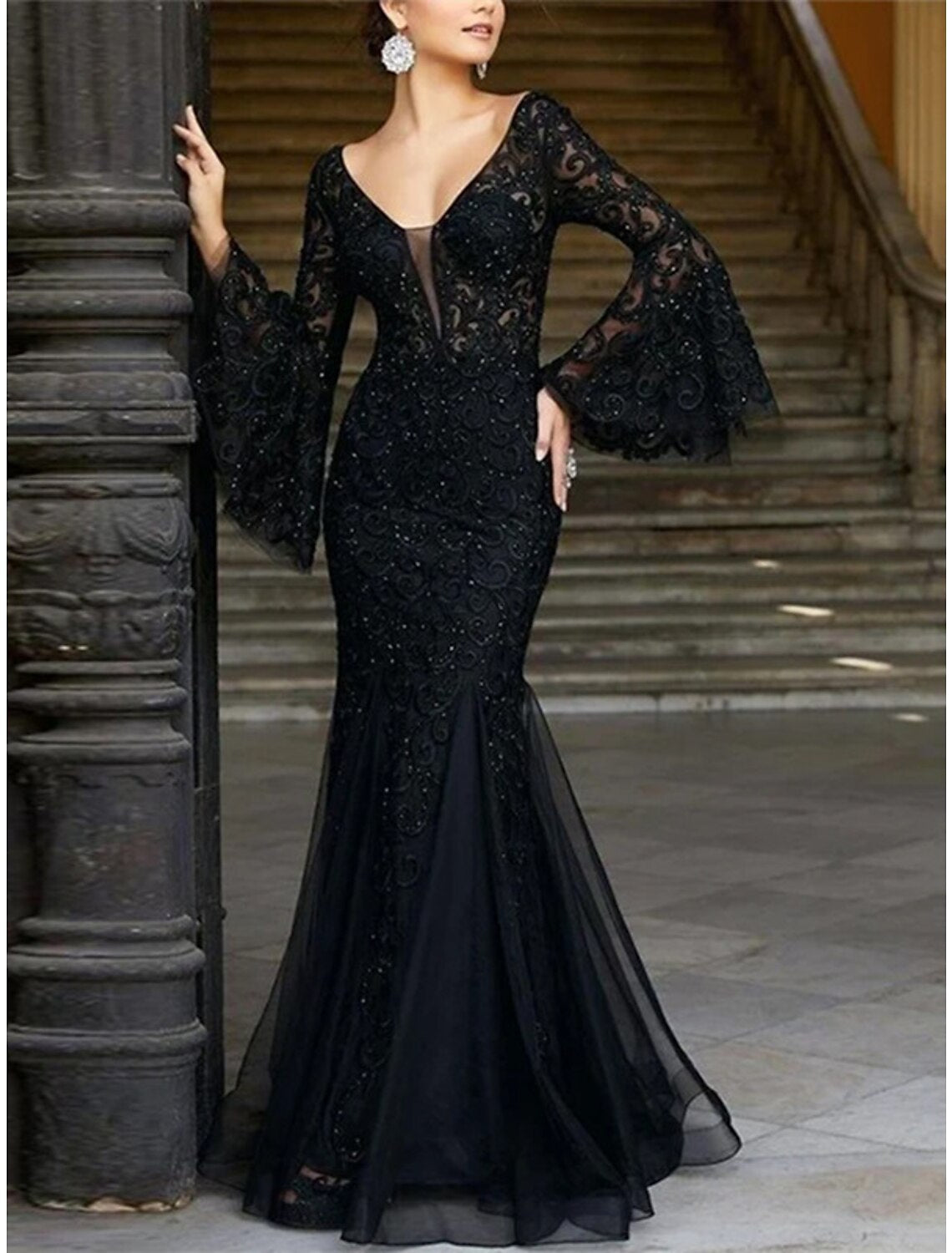 Mermaid / Trumpet Mother of the Bride Dress Elegant Sexy V Neck Floor Length Lace Tulle Long Sleeve with Sequin Appliques