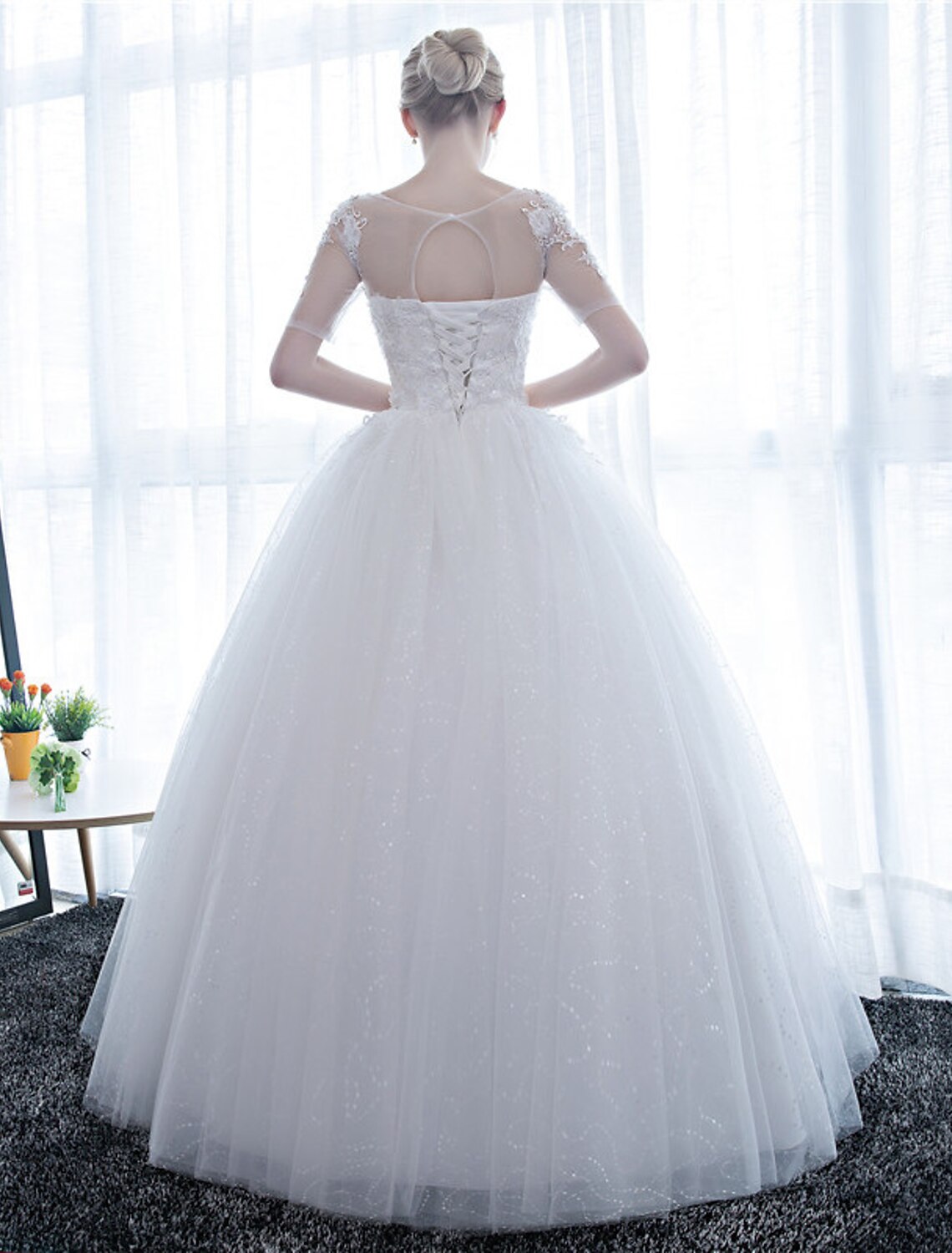 Reception Formal Wedding Dresses Ball Gown Illusion Neck Half Sleeve Floor Length Satin Bridal Gowns With Lace 2023 Summer Wedding Party