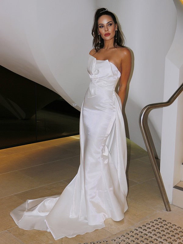 A-Line/Princess Satin Ruched Strapless Sleeveless Court Train Wedding Dresses