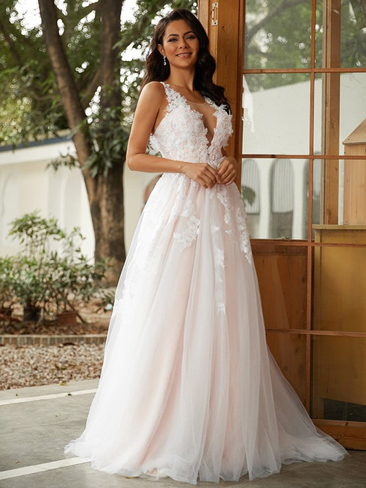 A-Line/Princess Tulle Applique Scoop Sleeveless Sweep/Brush Train Wedding Dresses