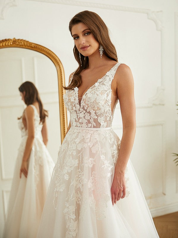 A-Line/Princess Tulle Applique V-neck Sleeveless Chapel Train Wedding Dresses