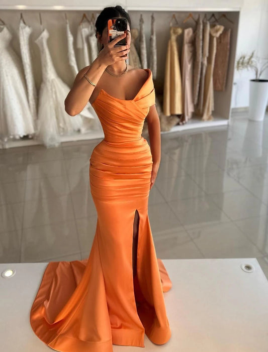 Mermaid / Trumpet Prom Dresses Elegant Dress Formal Prom Floor Length Sleeveless Off Shoulder Satin with Ruched Slit