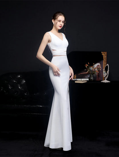 Mermaid / Trumpet Prom Dresses Elegant Dress Formal Floor Length Sleeveless V Neck Polyester with Slit