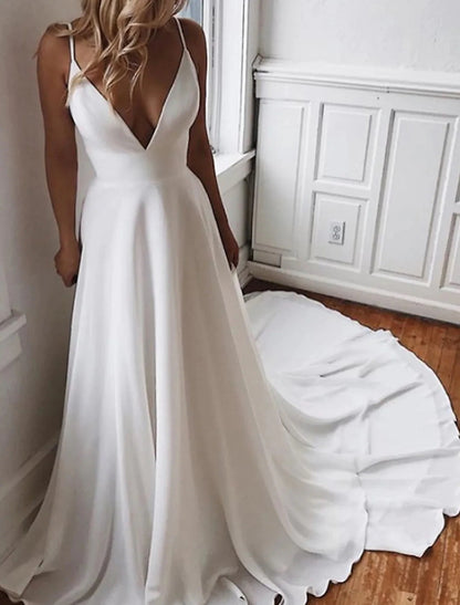Beach Open Back Boho Wedding Dresses A-Line Camisole V Neck Spaghetti Strap Chapel Train Chiffon Bridal Gowns With Appliques Solid Color Summer Wedding Party