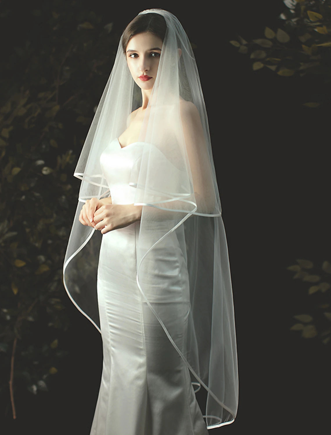 Two-tier Stylish / Classic Wedding Veil Chapel Veils with Solid Tulle