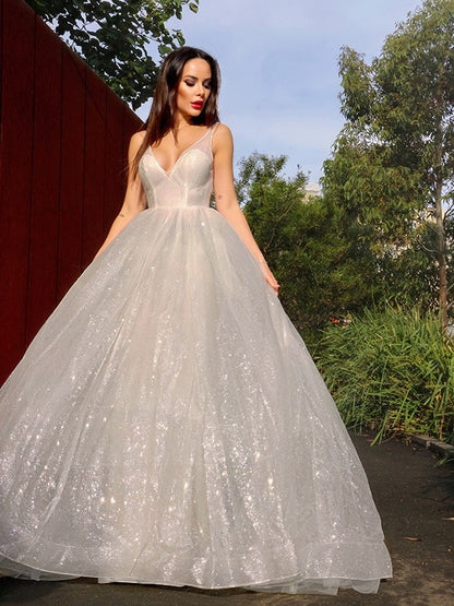 A-Line/Princess Sleeveless V-neck Tulle Sequin Sweep/Brush Train Dresses