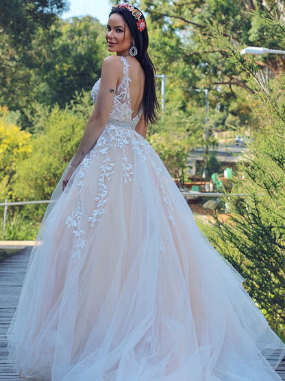 A-Line/Princess Applique Tulle Sleeveless V-neck Sweep/Brush Train Dresses