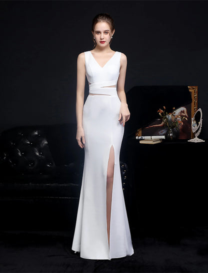 Mermaid / Trumpet Prom Dresses Elegant Dress Formal Floor Length Sleeveless V Neck Polyester with Slit