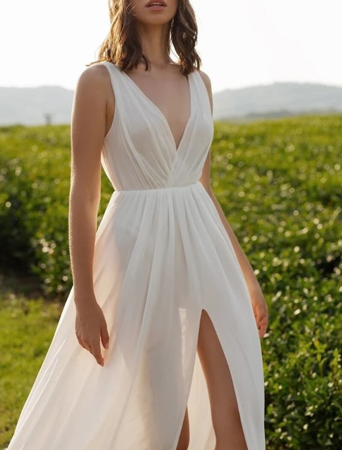 Reception Sexy Casual Wedding Dresses A-Line V Neck Sleeveless Court Train Chiffon Bridal Gowns With Split Front Solid Color Summer Wedding Party